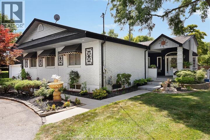 Property Photo:  333 Coronado  ON N8N 2E5 