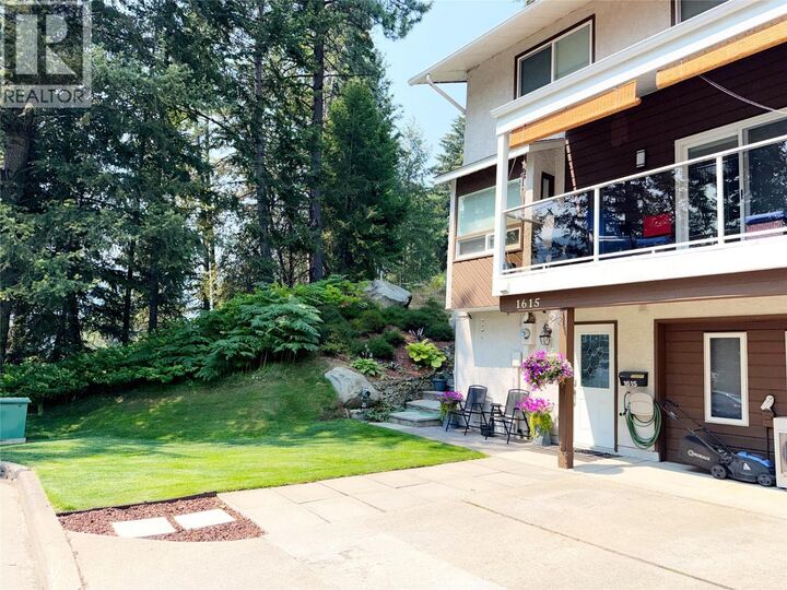 Property Photo:  1615 Balsam Street  BC V1R 4M4 