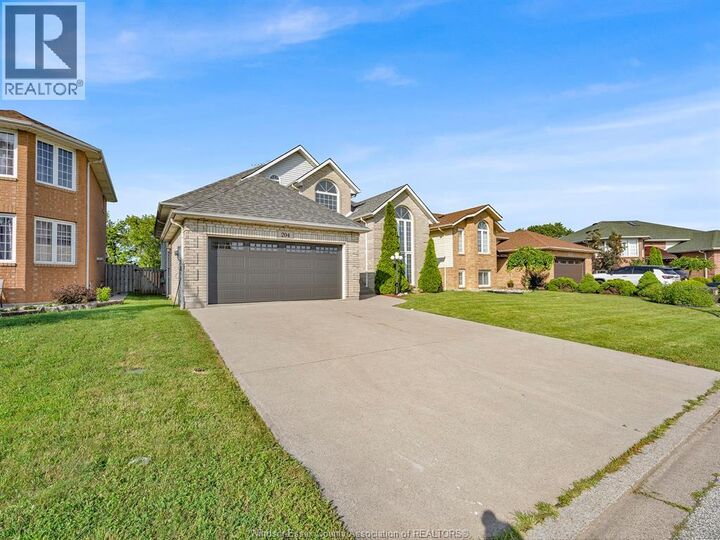 Property Photo: 204 Hampton Crescent ON N9E 4M4