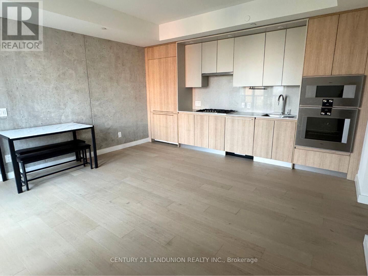 Property Photo: 81 Wellesley Street East 1001 ON M4Y 0C5
