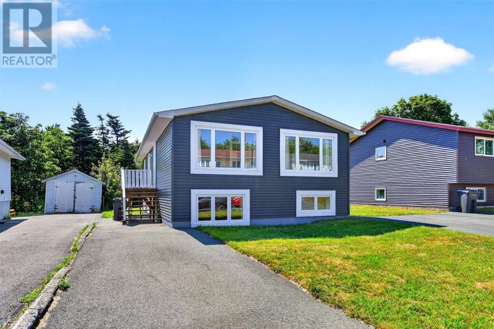 16 Harnum Crescent — photo 1