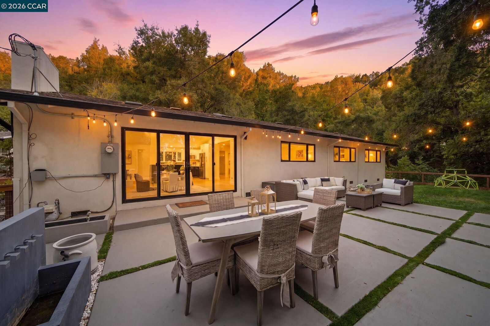Property Photo: 9 Easton Ct CA 94563