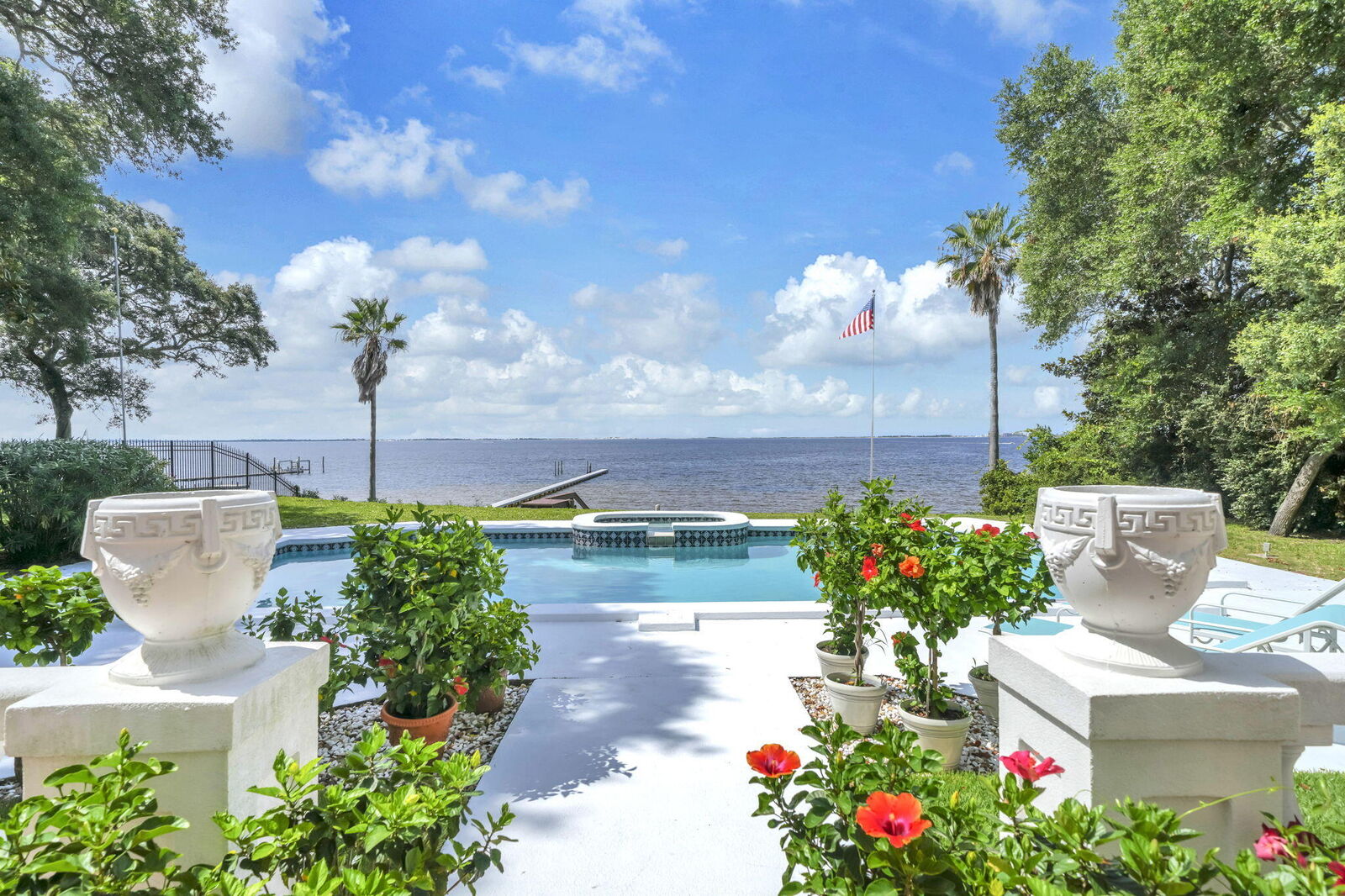 Property Photo:  93 Meigs Drive  FL 32579 