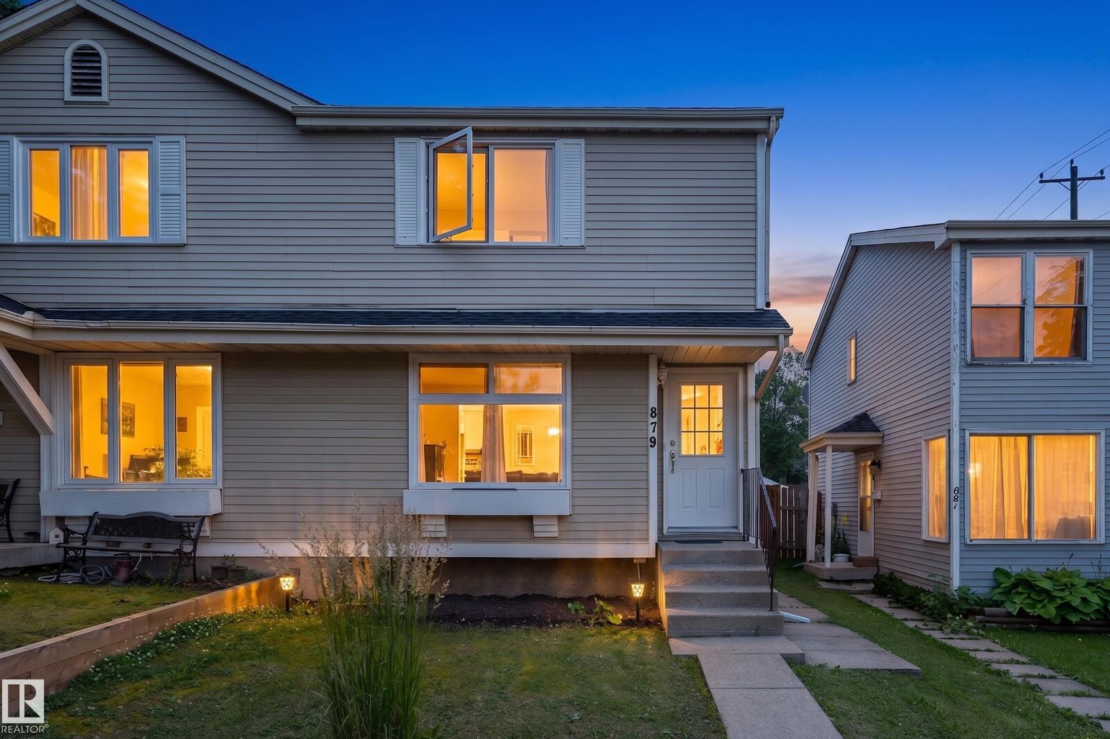 Property Photo: 879 Village Mews AB T8A 4L9