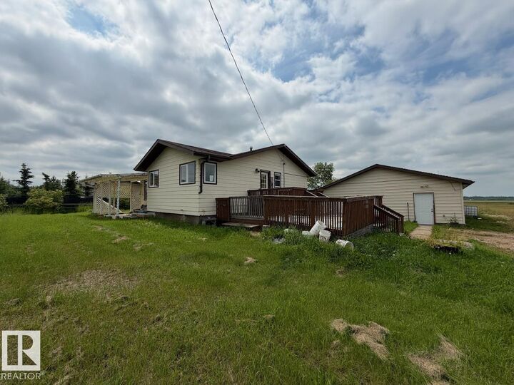 Property Photo:  45 Richfield Road  AB T0G 1L2 