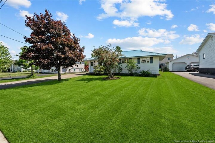 118 Logan Lane — photo 1