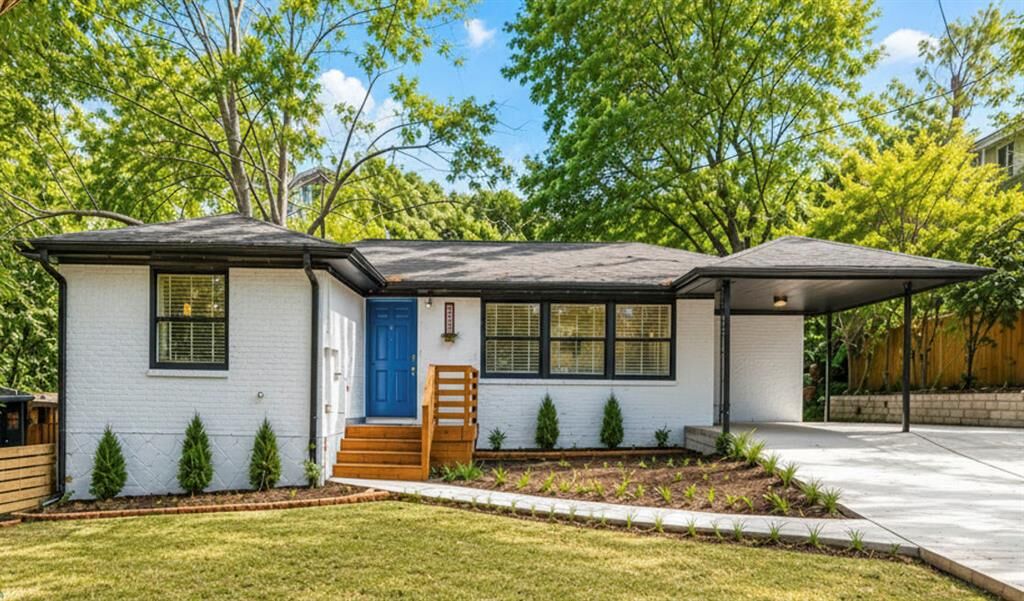 Property Photo:  3416 Maplehurst Drive  GA 30032 