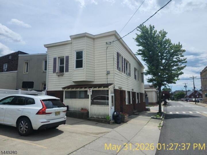 Property Photo:  301 Copeland Ave 1  NJ 07071 