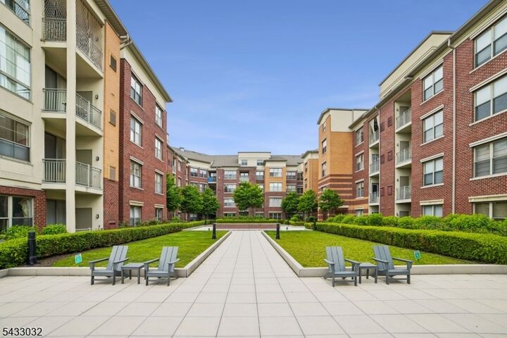 Property Photo:  24 Ave At Port Imperial 215  NJ 07093 