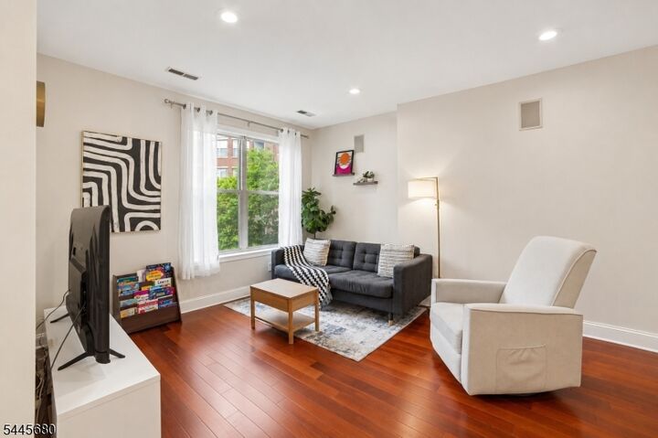 Property Photo: 24 Ave At Port Imperial 215 NJ 07093