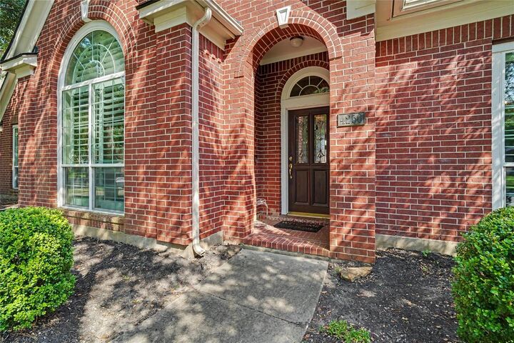Property Photo:  4250 Noble Oak Trail  TX 77059 