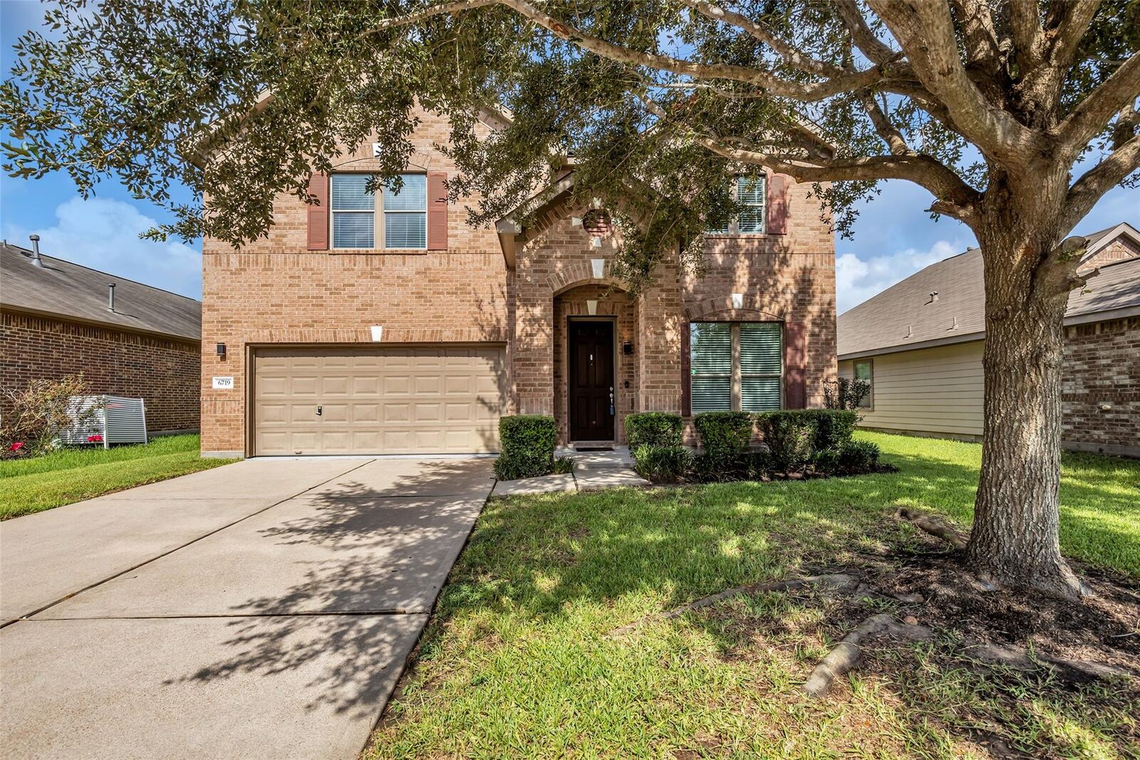 Property Photo: 6719 Path Way Court TX 77449