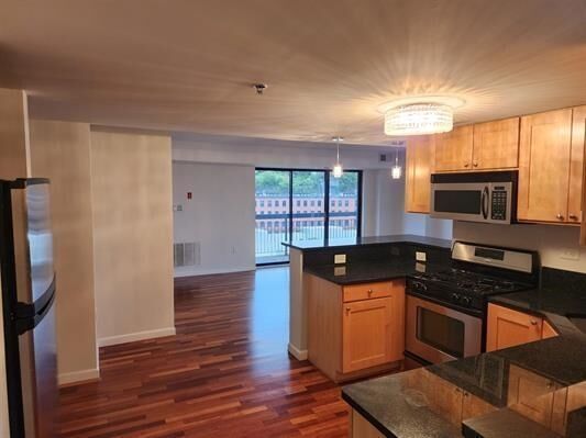 Property Photo:  700 1st St 9Q  NJ 07030 