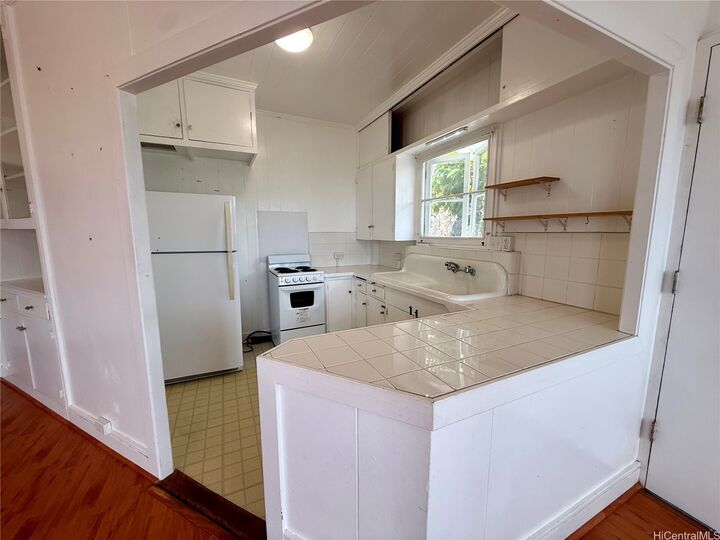 Property Photo:  3770 Sierra Drive B  HI 96816 