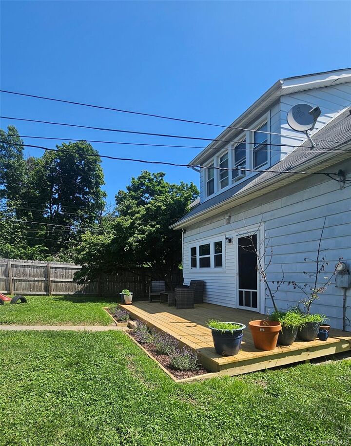 Property Photo:  97 Robinson Avenue  NY 12550 