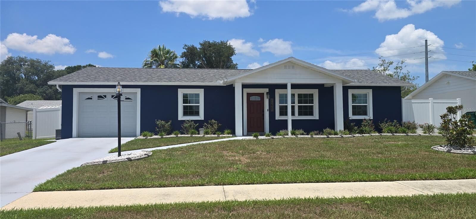 Property Photo:  7229 Ashland Drive  FL 33540 