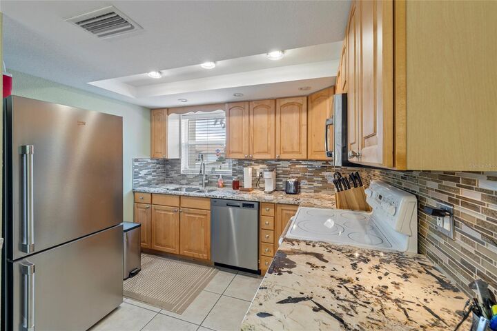Property Photo:  311 Garvin Street 411B  FL 33950 