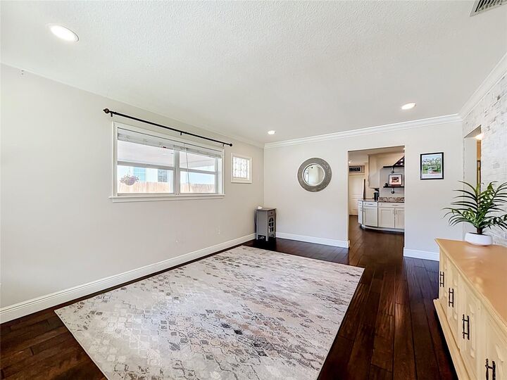 Property Photo: 19 E Hazel Street FL 32804