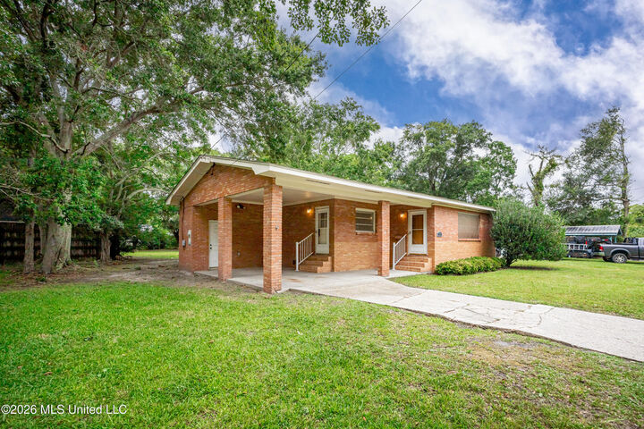 Property Photo:  1907 9th Street  MS 39567 