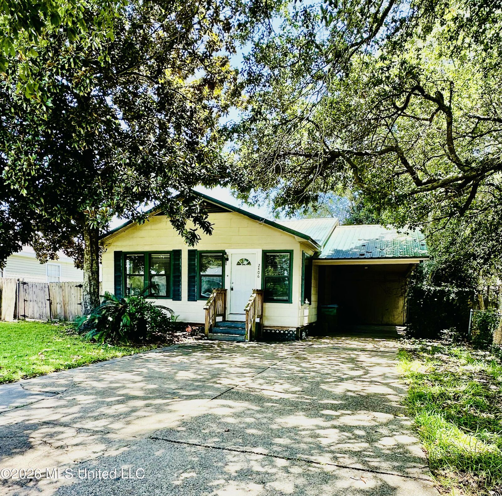 Property Photo:  2406 8th Street  MS 39567 