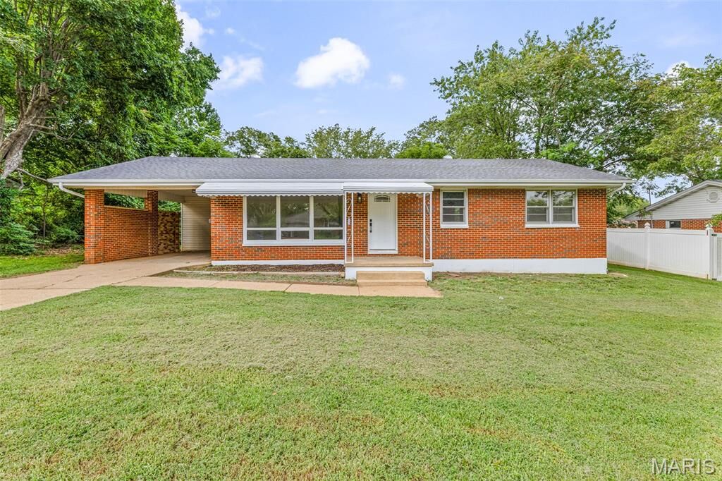 Property Photo:  207 Carter Street  MO 63640 