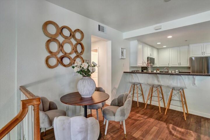 Property Photo:  39 Bassett Street  CA 95110 