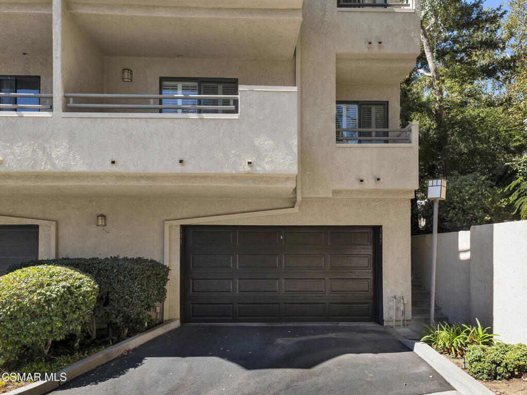 Property Photo:  185 McAfee Court  CA 91360 