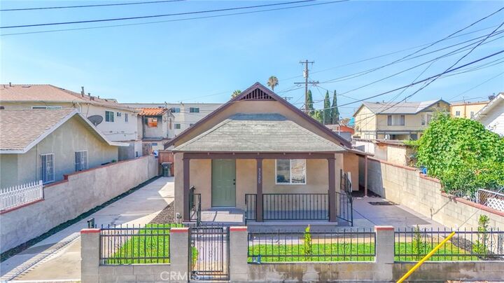 Property Photo:  3120 W 63rd  CA 90043 