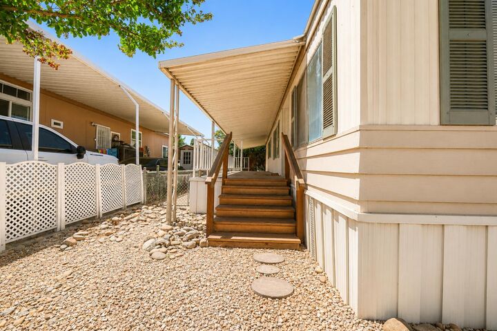 Property Photo: 42 Temple Dr. CA 95827