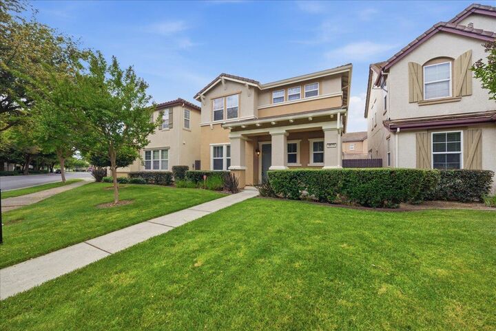 Property Photo:  4979 Madamin Way  CA 95835 
