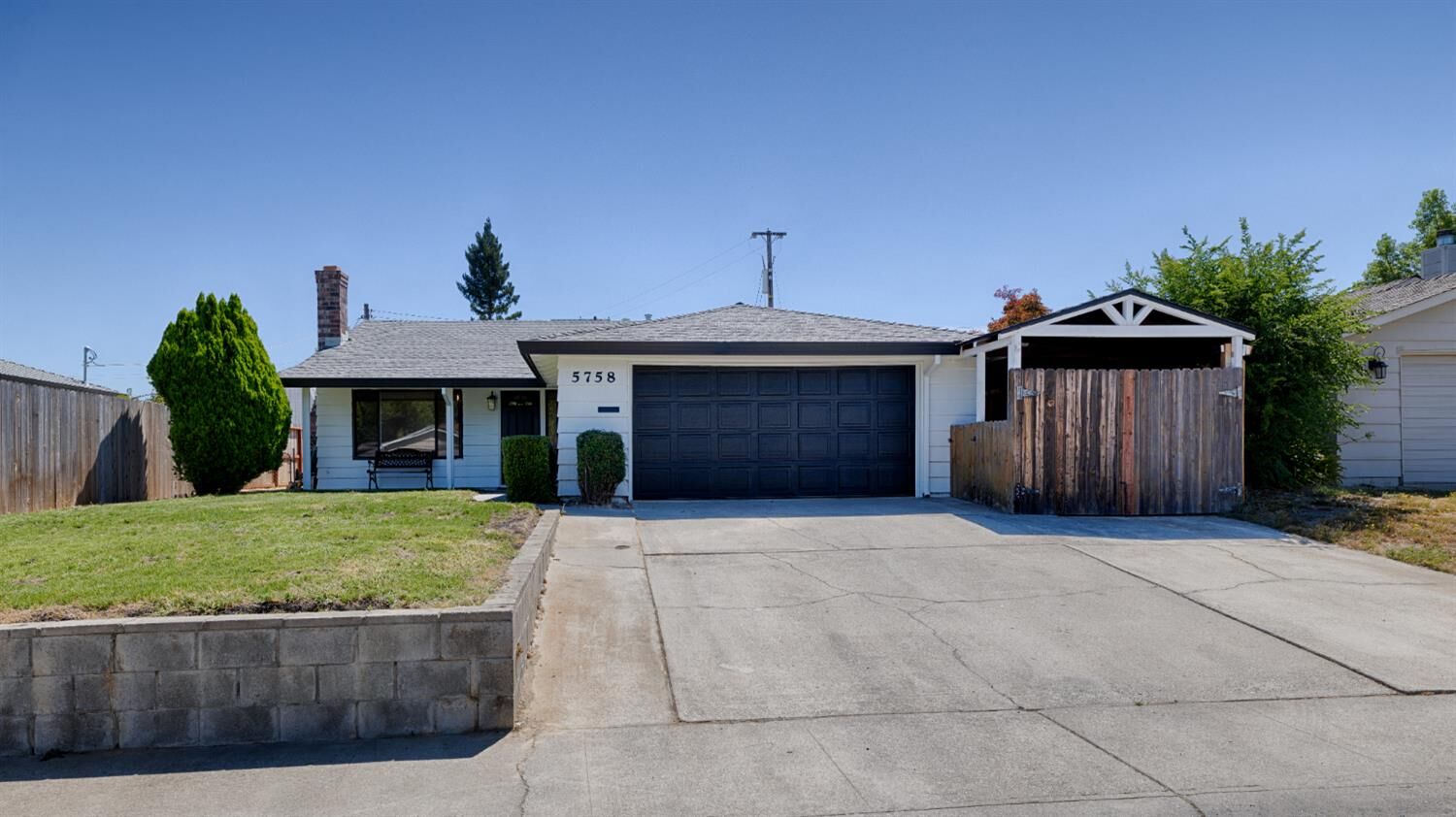 Property Photo: 5758 Cada Circle CA 95608