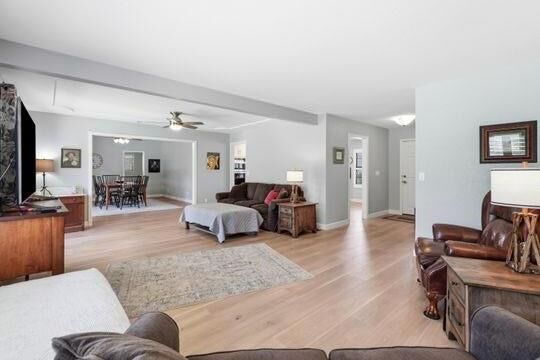 Property Photo:  