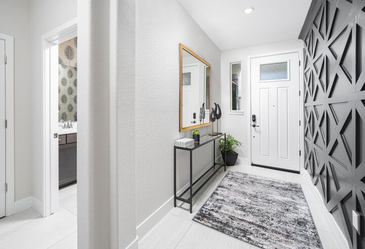 Property Photo: 2029 Oswego Street CA 95762