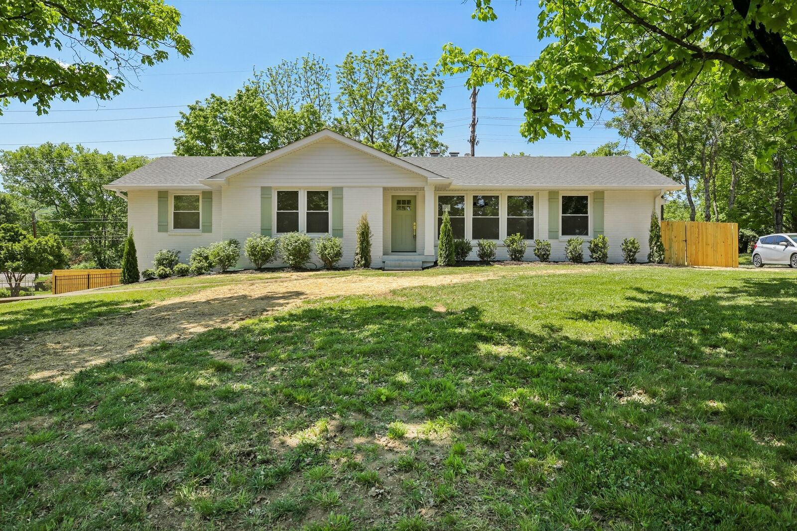 Property Photo:  5157 Regent Dr  TN 37220 
