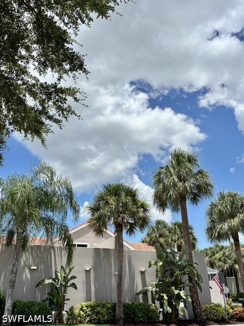 Property Photo:  4215 Covey Circle 22B  FL 34109 