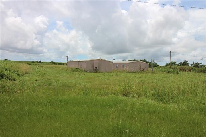Property Photo:  40128 Highway 23  LA 70041 