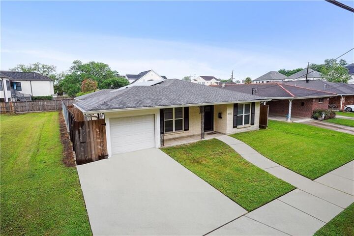 Property Photo:  6752 Fleur De Lis Drive  LA 70124 