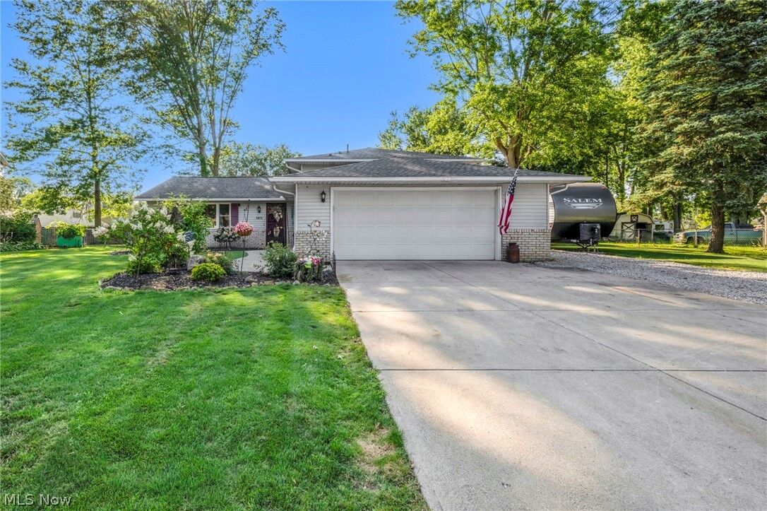 Property Photo: 5872 Emerald Street OH 44039