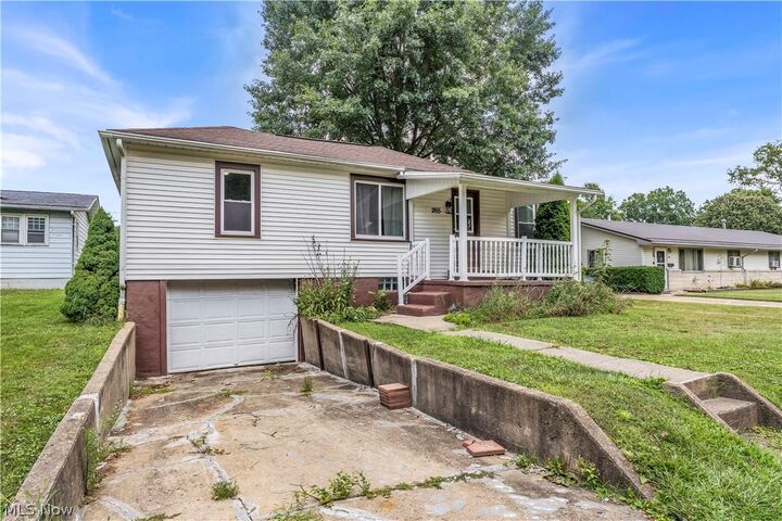 Property Photo:  265 Main Street SE  OH 44613 