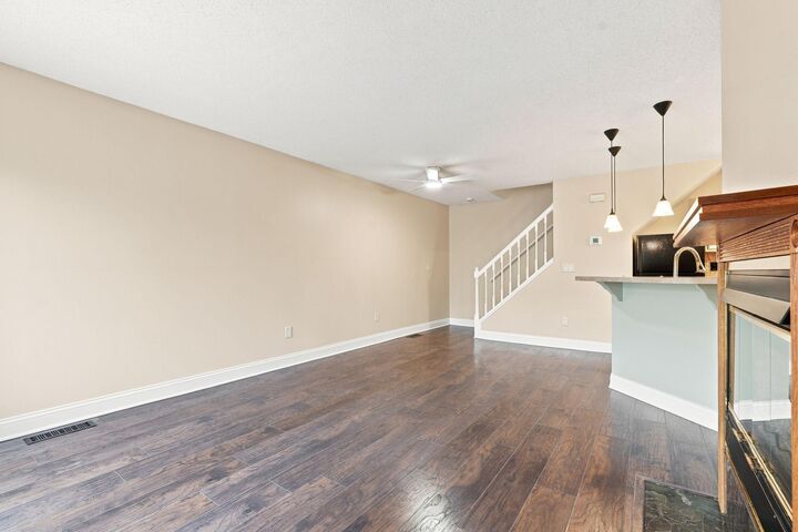 Property Photo:  1770 Donegal Drive 10  MN 55125 