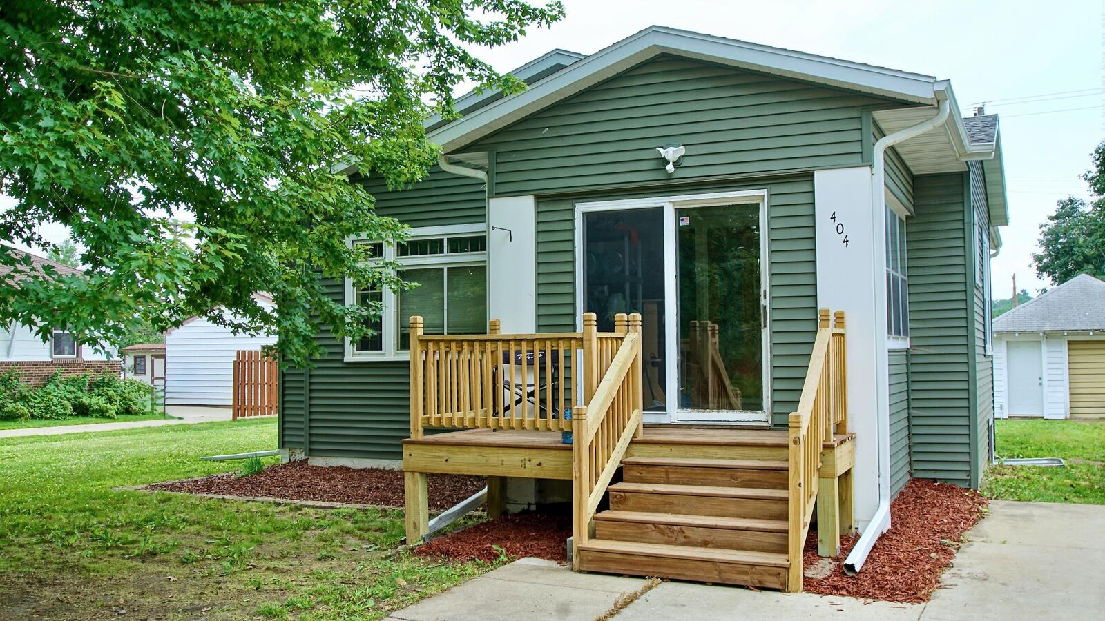 Property Photo:  404 1st Avenue SE  MN 55963 