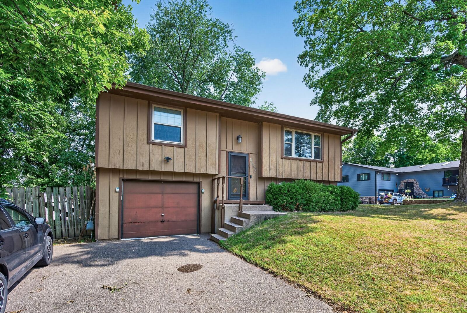 Property Photo: 5190 Three Points Boulevard MN 55364