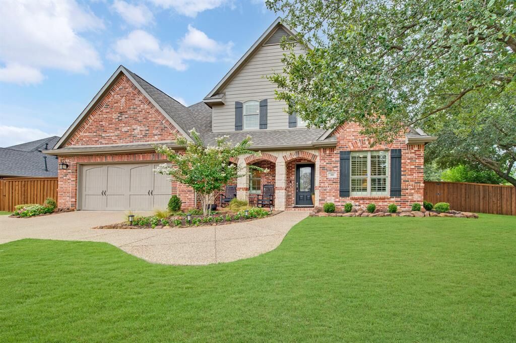 Property Photo: 316 Sandy Cove TX 76226