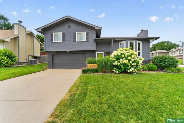 Property Photo:  1822 N 145th Street  NE 68154 