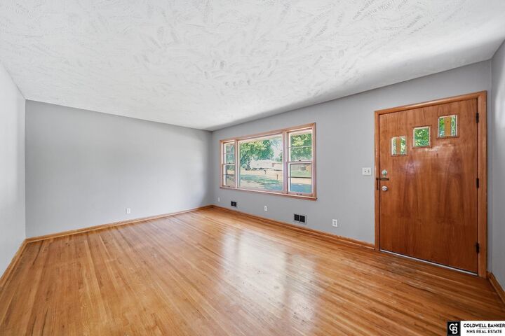 Property Photo:  3931 N 14th Street  NE 68521 