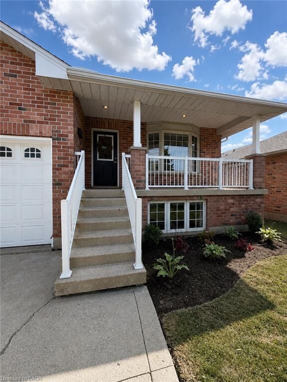 Property Photo:  7 Spitfire Drive  ON L0R 1W0 