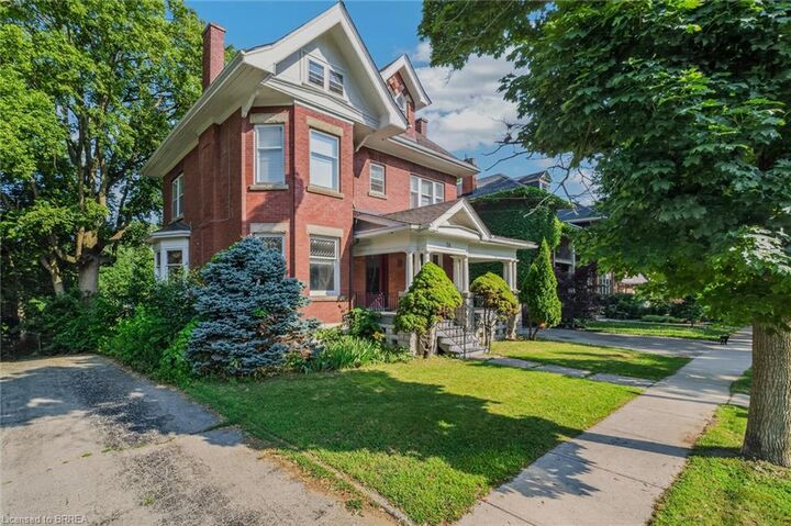 Property Photo:  58 Lorne Crescent  ON N3T 4L7 