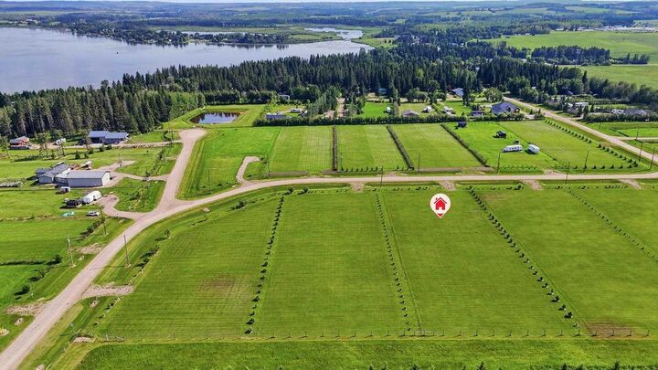 Property Photo:  414 62036 Twp Rd 462  AB T0C 0T0 