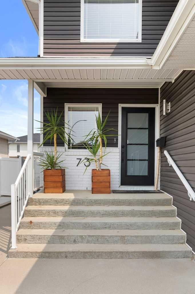 Property Photo: 73 Storrs Crescent SE AB T1B 4J3