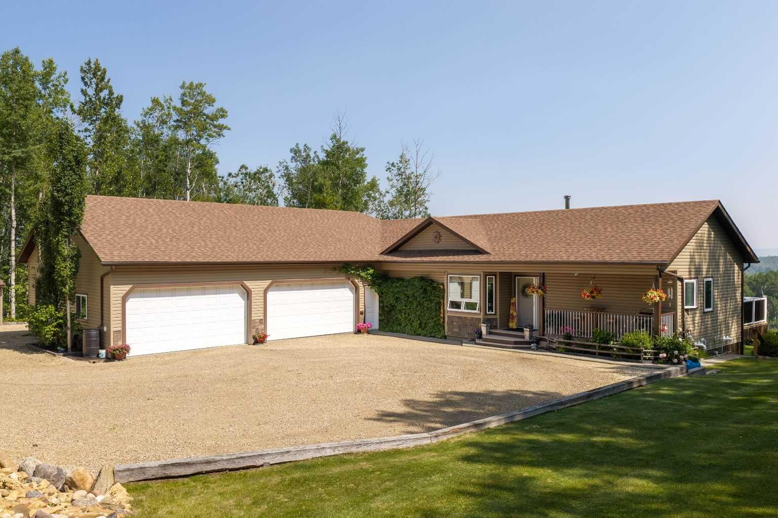 Property Photo: 30 590071 Range Road 122 AB T7S 1N4